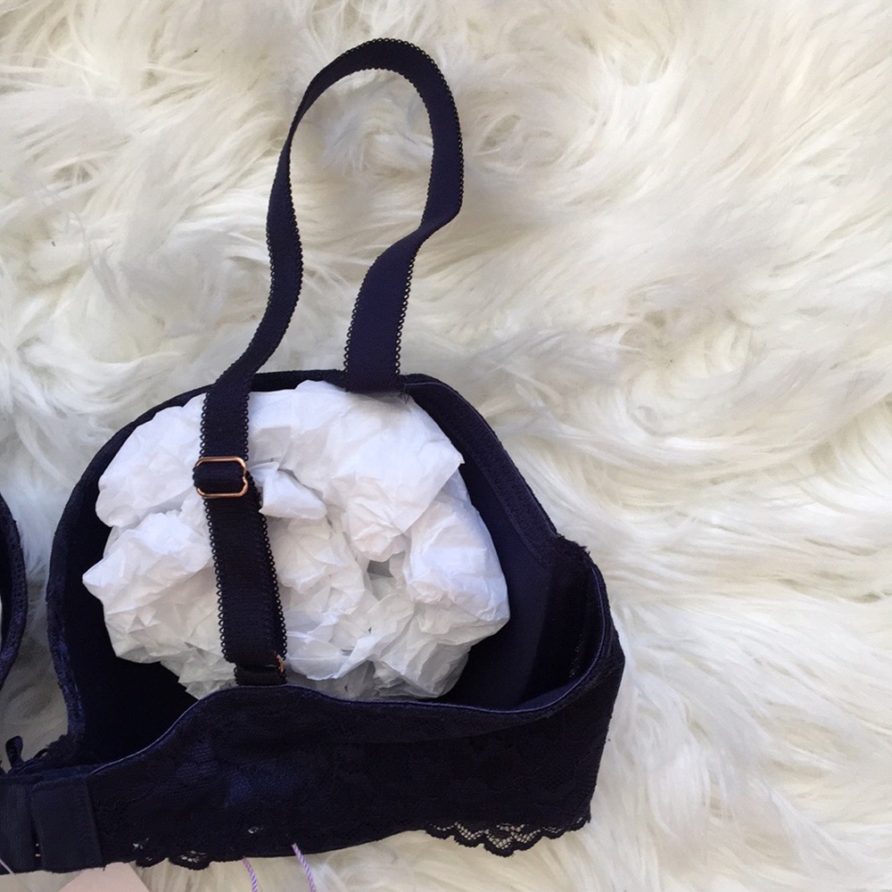 Savage X Fenty Allover Lace T-Shirt Bra in Eclipse - Picture 6 of 6